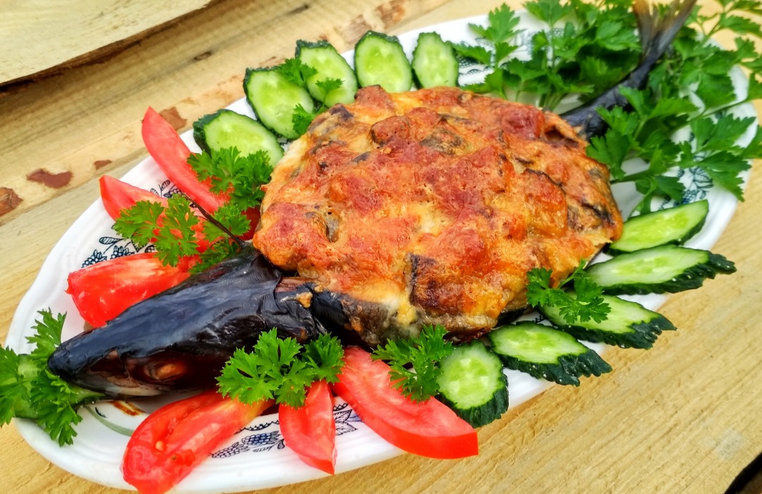 Скумбрия,фаршированная баклажанами и сулугуни
