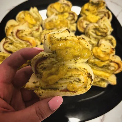 Сырные завитушки с песто