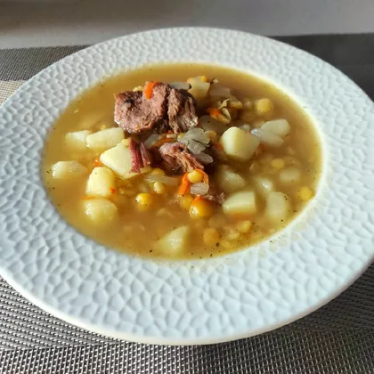 Гороховый суп с тушёнкой