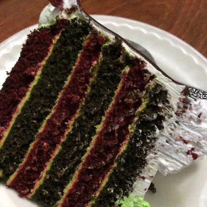 Торт красно-зелёный бархат ❣️