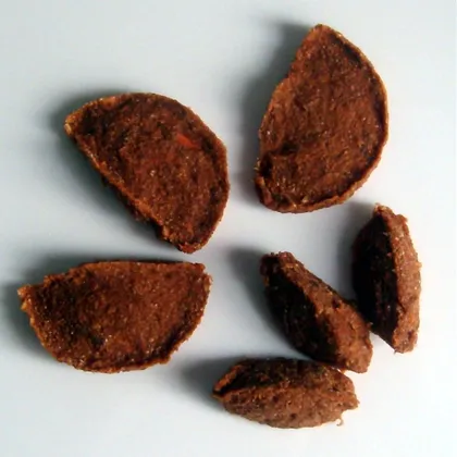 Raw Печенье из морковно-яблочного жмыха