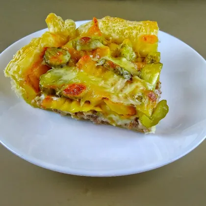 Слоеный пирог с картошкой, фаршем и сыром