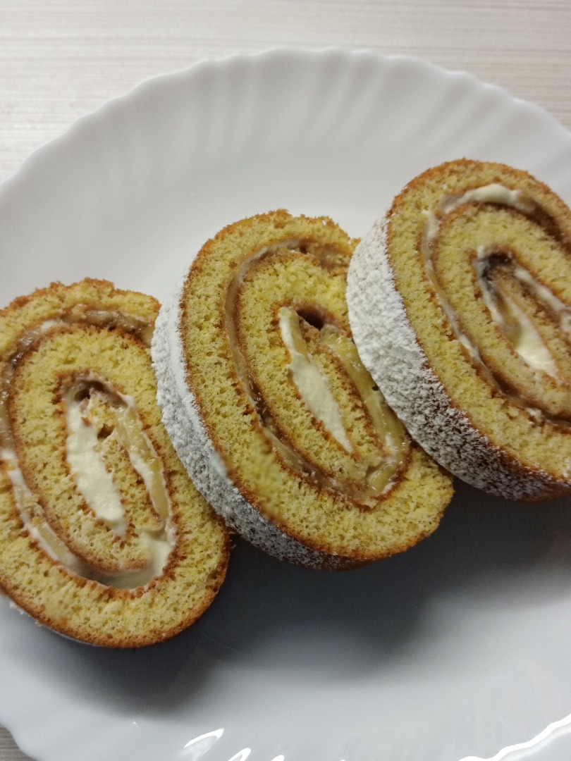 Рулет с масляным кремом