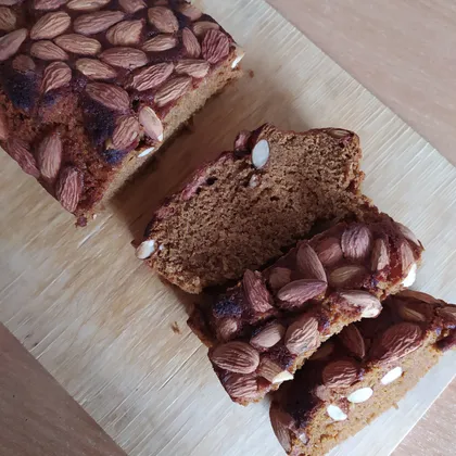 Ореховый кекс из ржаной муки с мёдом и пряностями