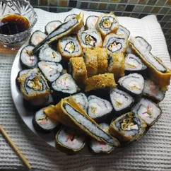 Роллы ассорти 🍱