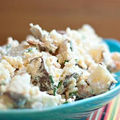 «Печеный» картофельный салат с беконом
