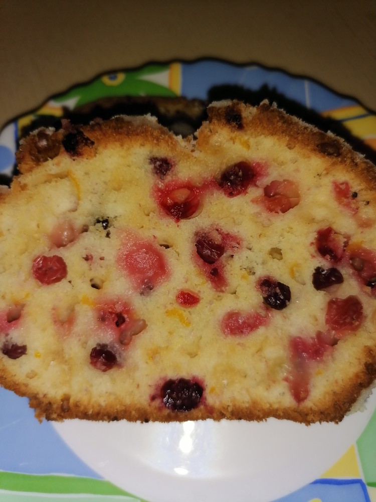 Кекс с клюквой