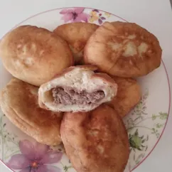 Жареные пирожки с мясом