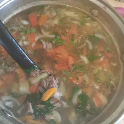 Томатный суп с говядиной