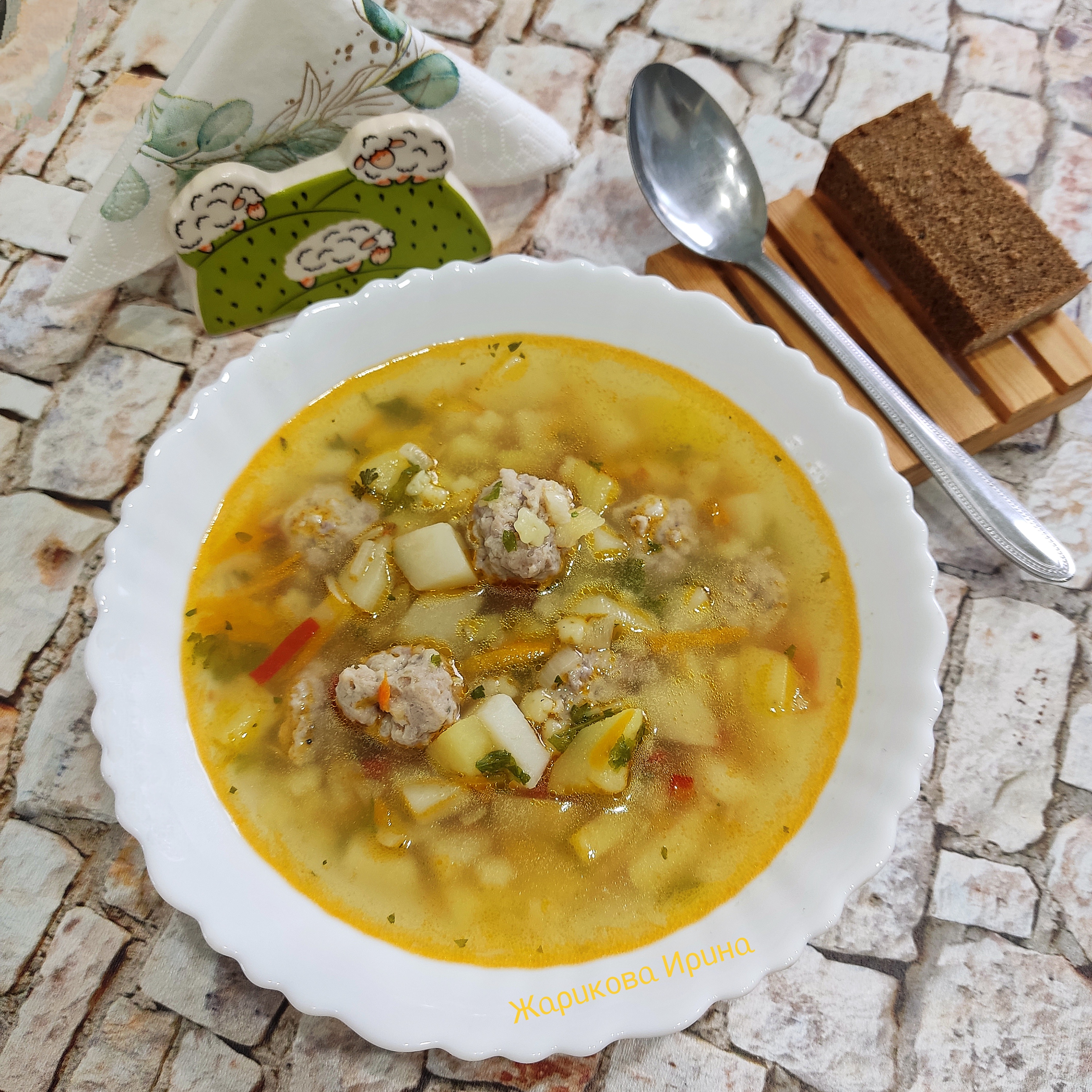 Суп с фрикадельками и звёздочками