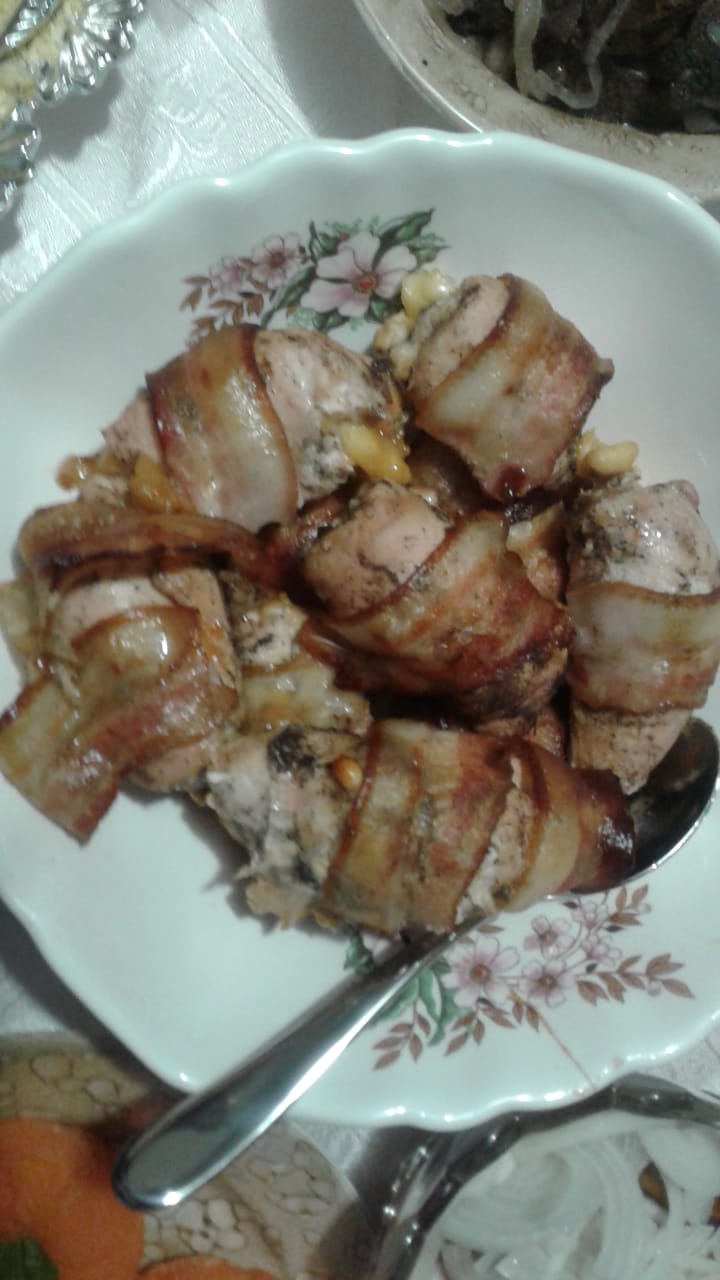 Куриные рулетики с грибами и сыром