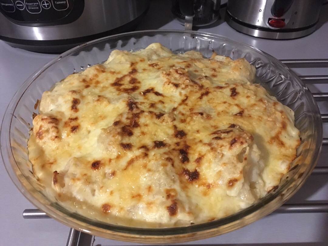 Цветная капуста, запечённая в духовке с сырным соусом