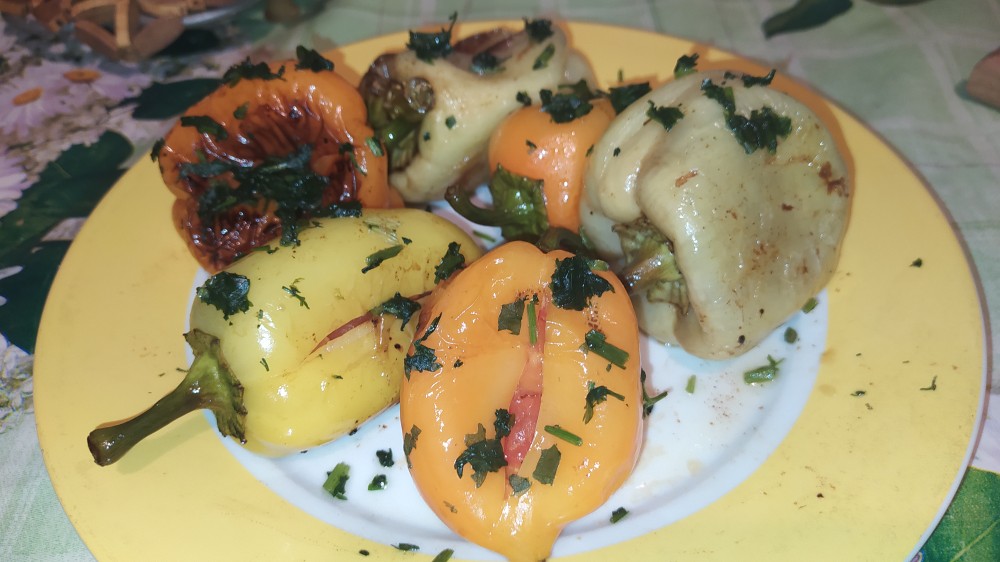 Жареный перец с помидорами и чесноком - рецепт автора Ekaterina