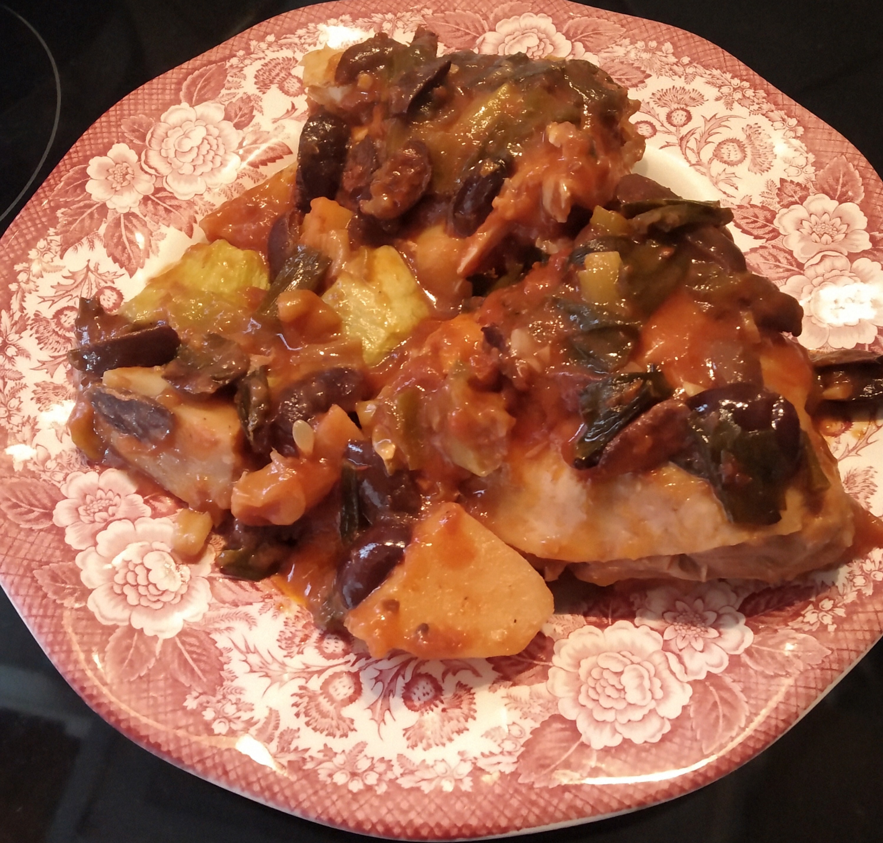 Курица с оливками