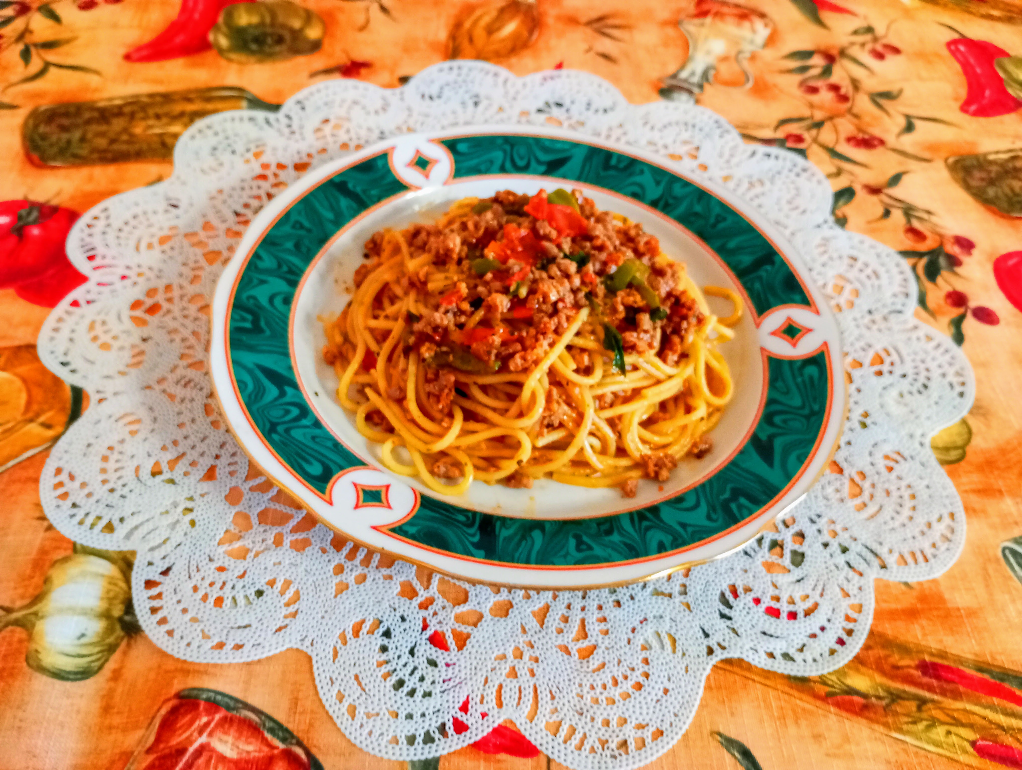 Спагетти в томатно-мясном соусе "Болоньезе"  
