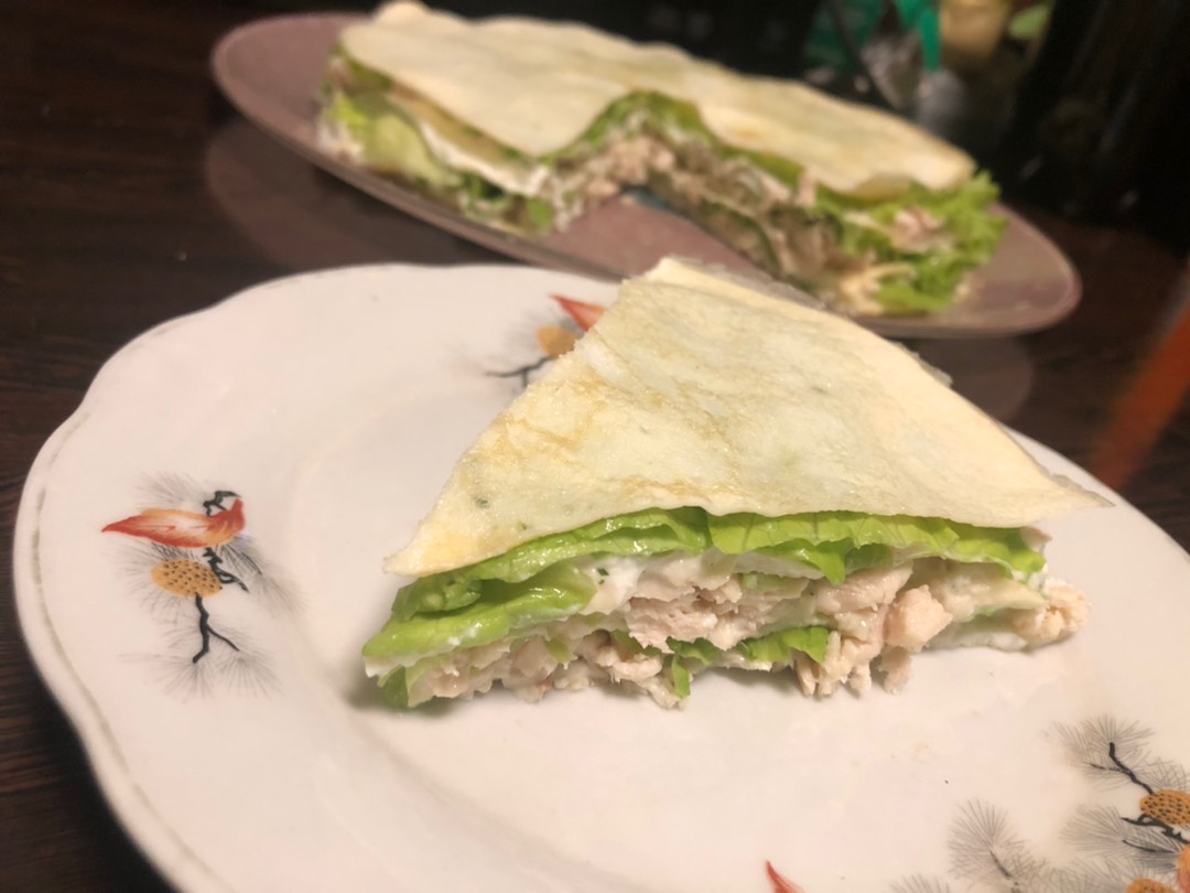 Торт из куриной грудки и яиц с творожным кремом