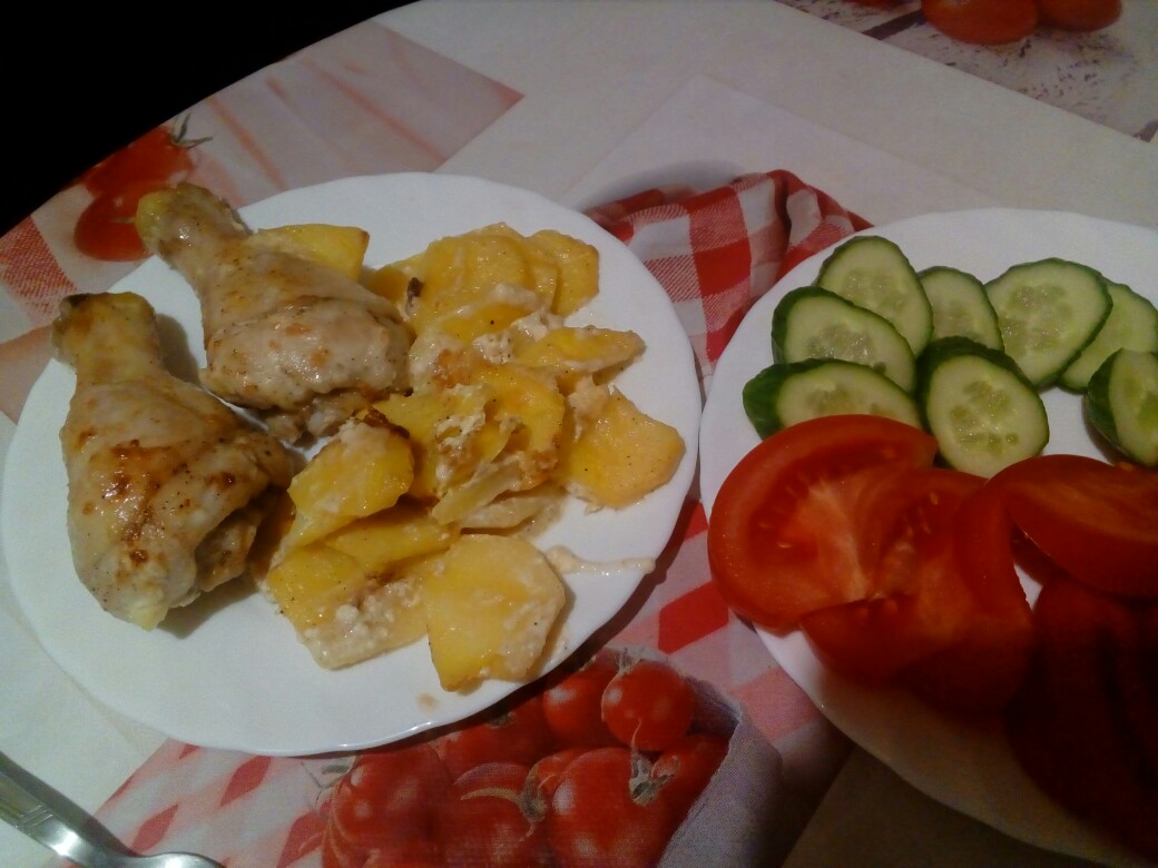 Куриные голени в духовке с картошечкой