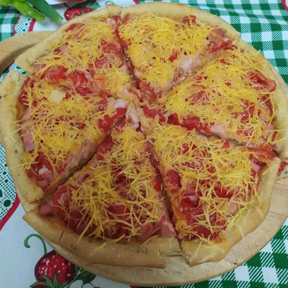 Веганская пицца на тесте с нутовой мукой