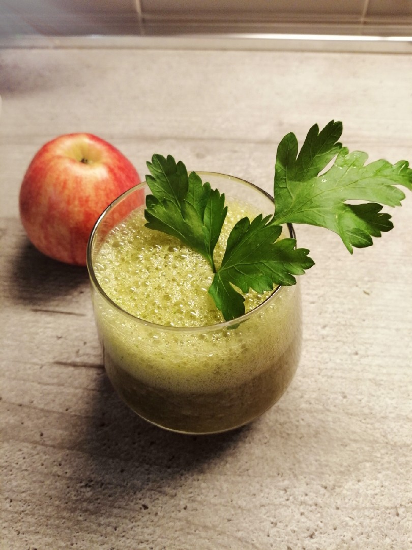 Смузи с зеленью🍎🍌☘️
