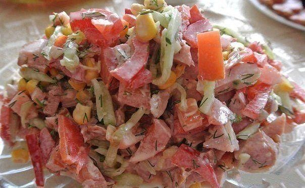 Рецепт Слоеный салат «Парижель» с копченой курицей и овощами