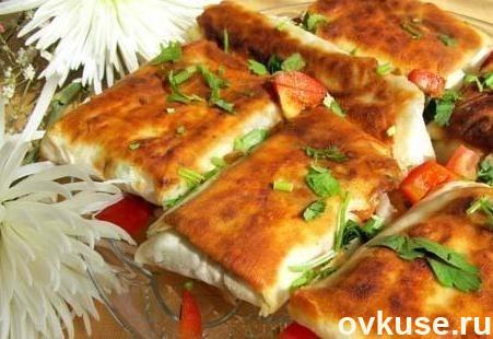 Вкусные конвертики из куриного филе с сыром и зеленью, рецепты с фото