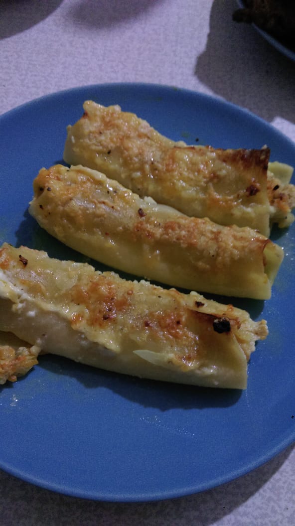 Каннеллони с куриным  филе