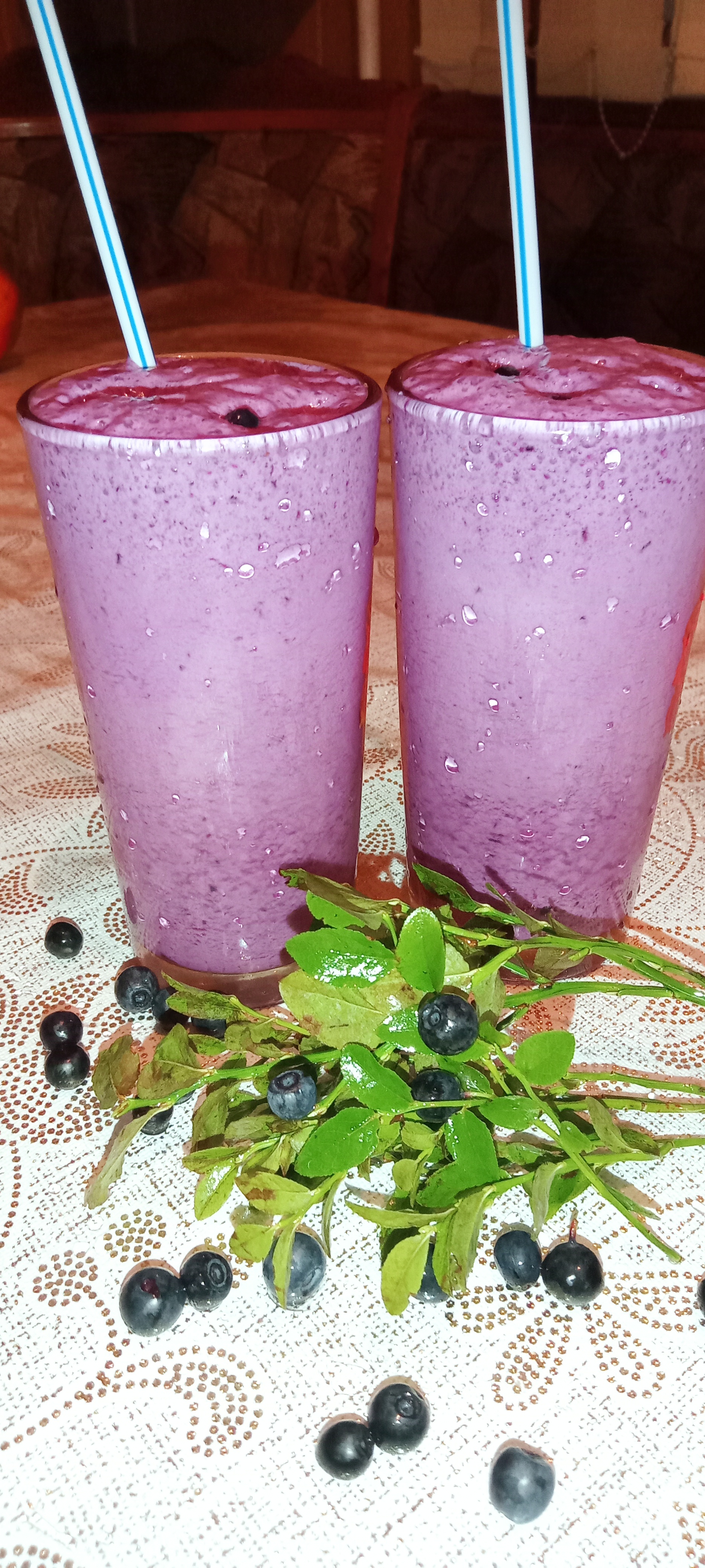 Гримас Шейк с черникой