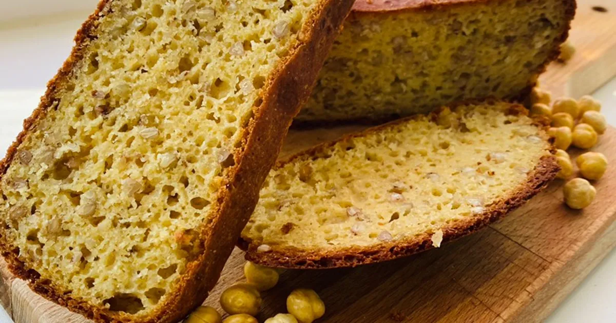 Рецепт безглютенового хлеба без дрожжей. Нутовый хлеб. Безглютеновый хлеб. Хлеб из нутовой муки. Нутовые хлебцы.