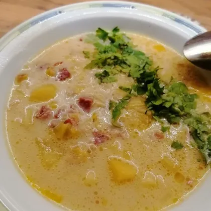 Суп картофельный с луком-порей и беконом