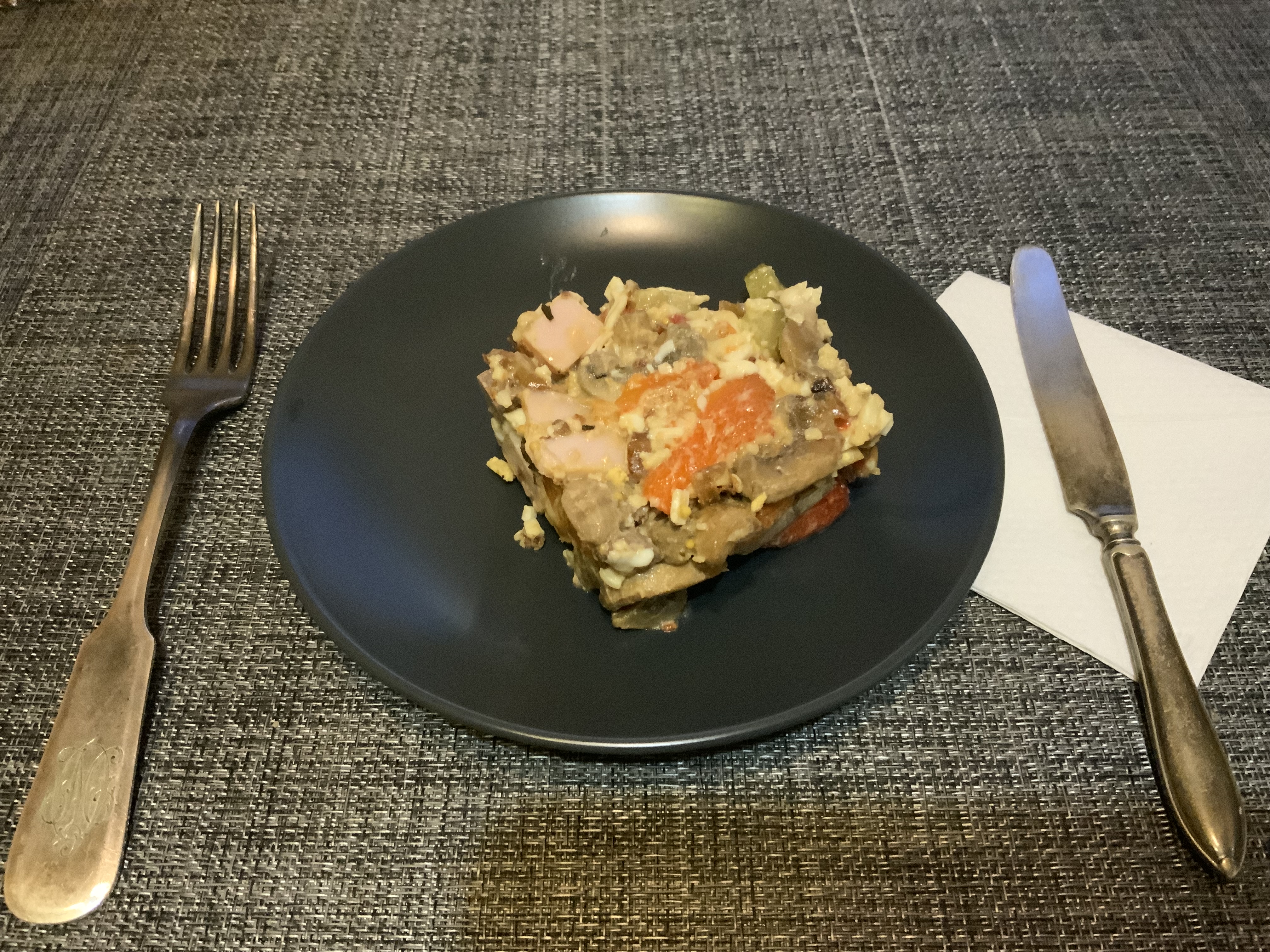 Салат с говяжьим языком «Рождественский»