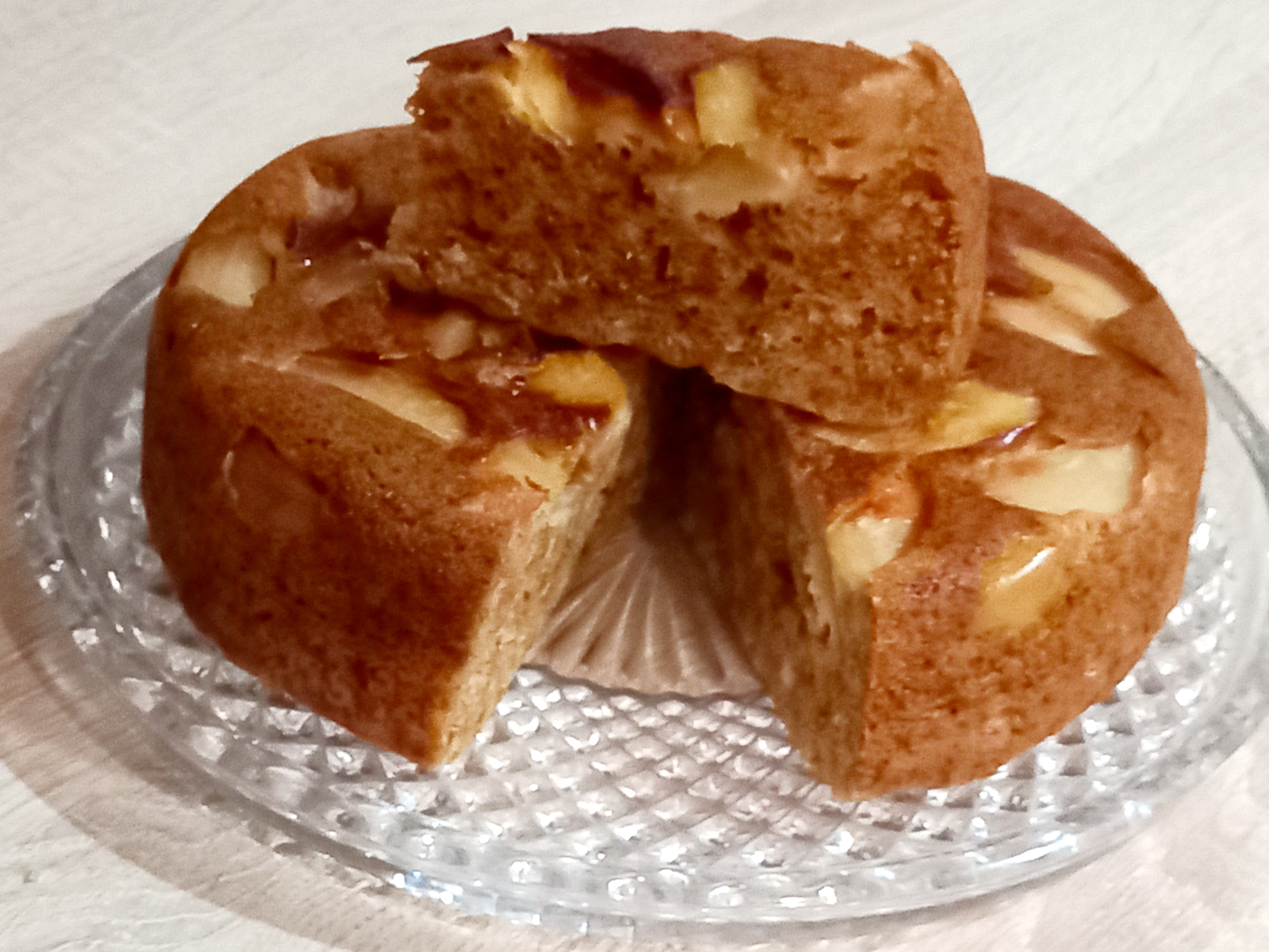 Шарлотка в мультиварке