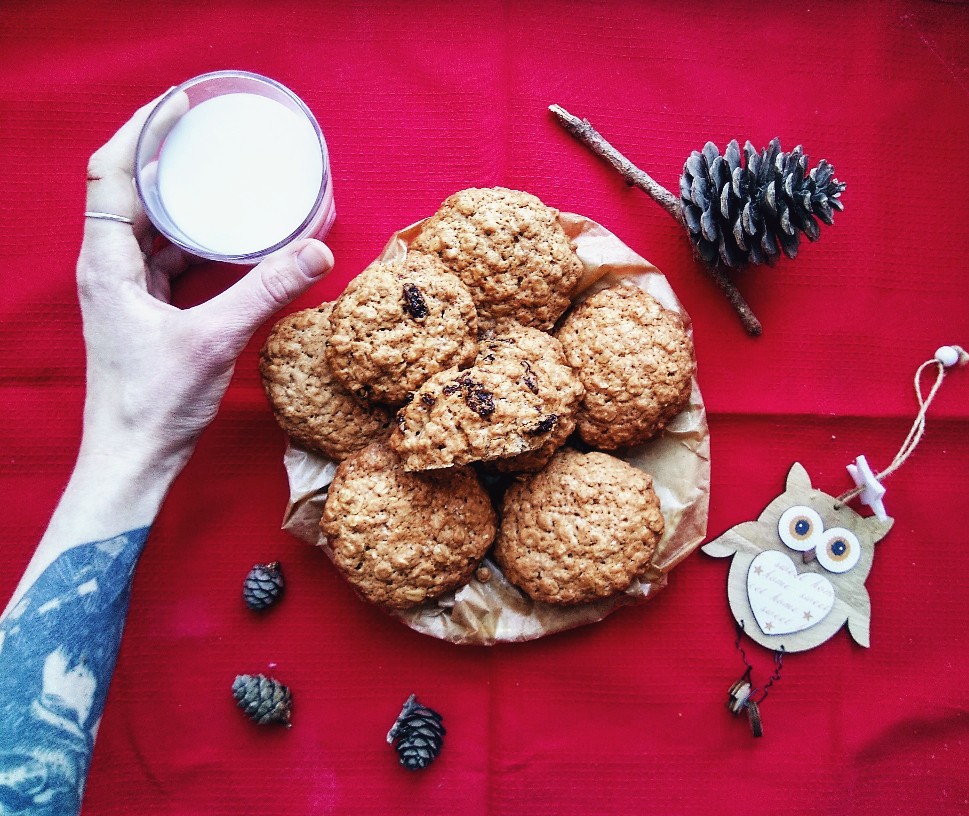 6 лучших рецептов овсяного печенья - Лайфхакер
