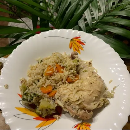 Курица с рисом и овощами в духовке пп