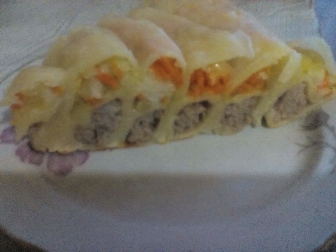 Пирог пельменный