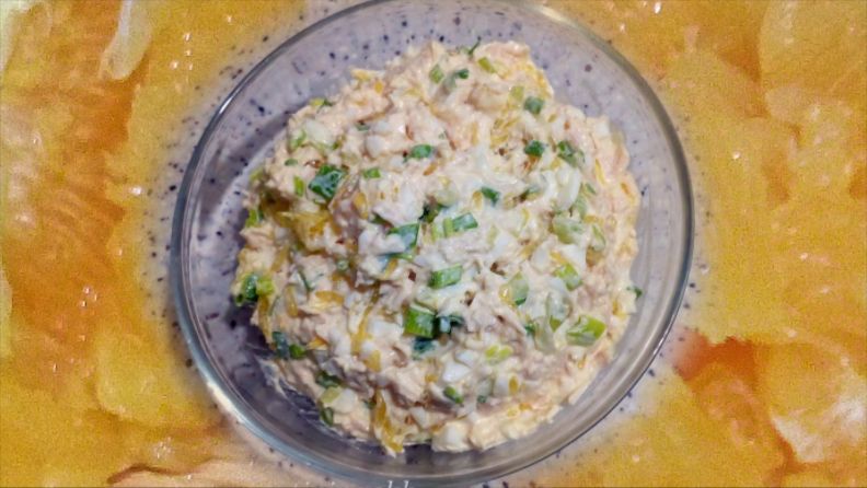 Салат из курицы с апельсинами