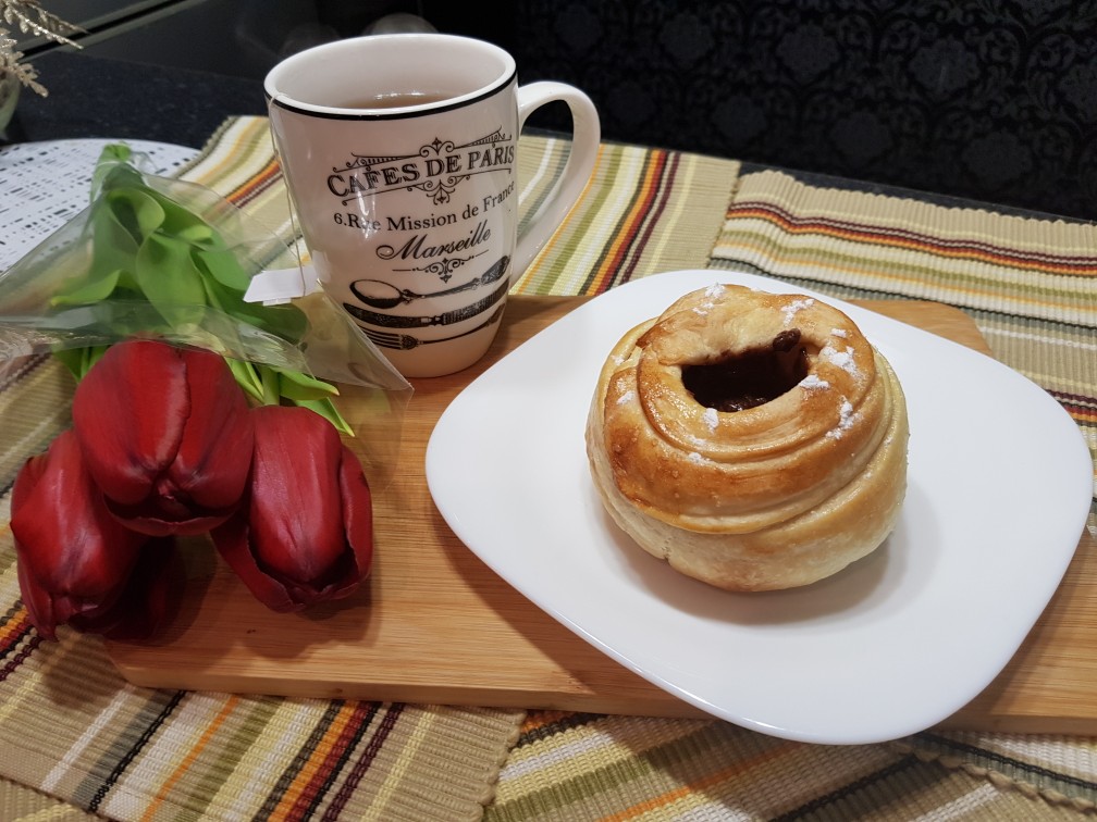 Печеные яблоки в тесте с шоколадной начинкой