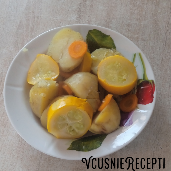 Картошка тушёная с овощами