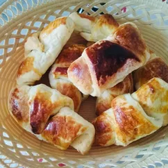 Круассаны с варёной сгущёнкой