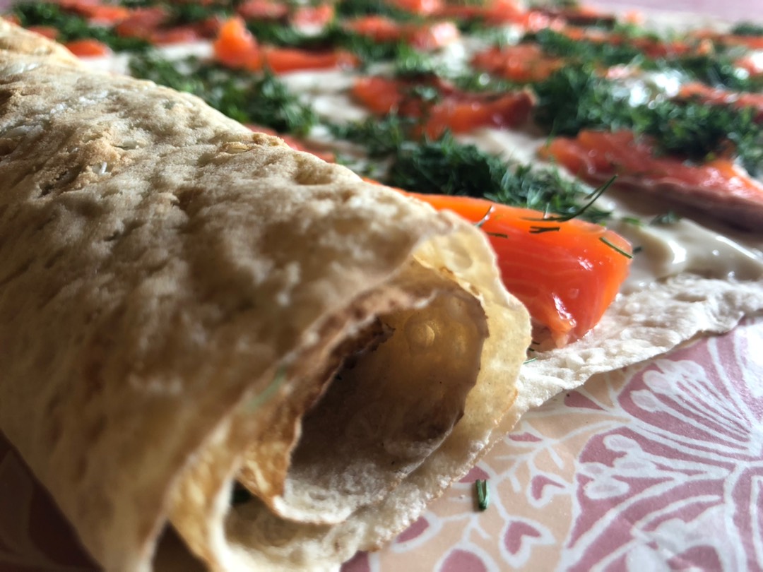 Рулет с форелью