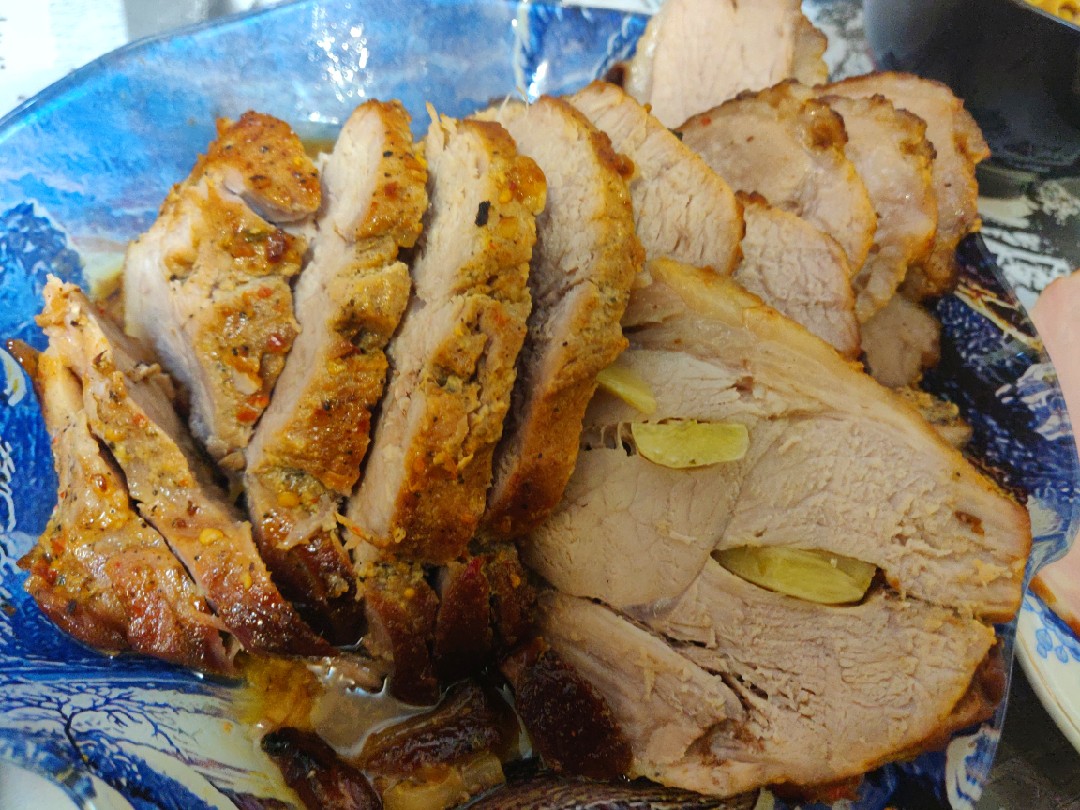 Вариант 1: Свинина кусочками в духовке в луково-соевом маринаде - пошаговый рецепт с фото
