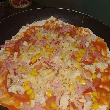 Ленивая пицца на сковороде