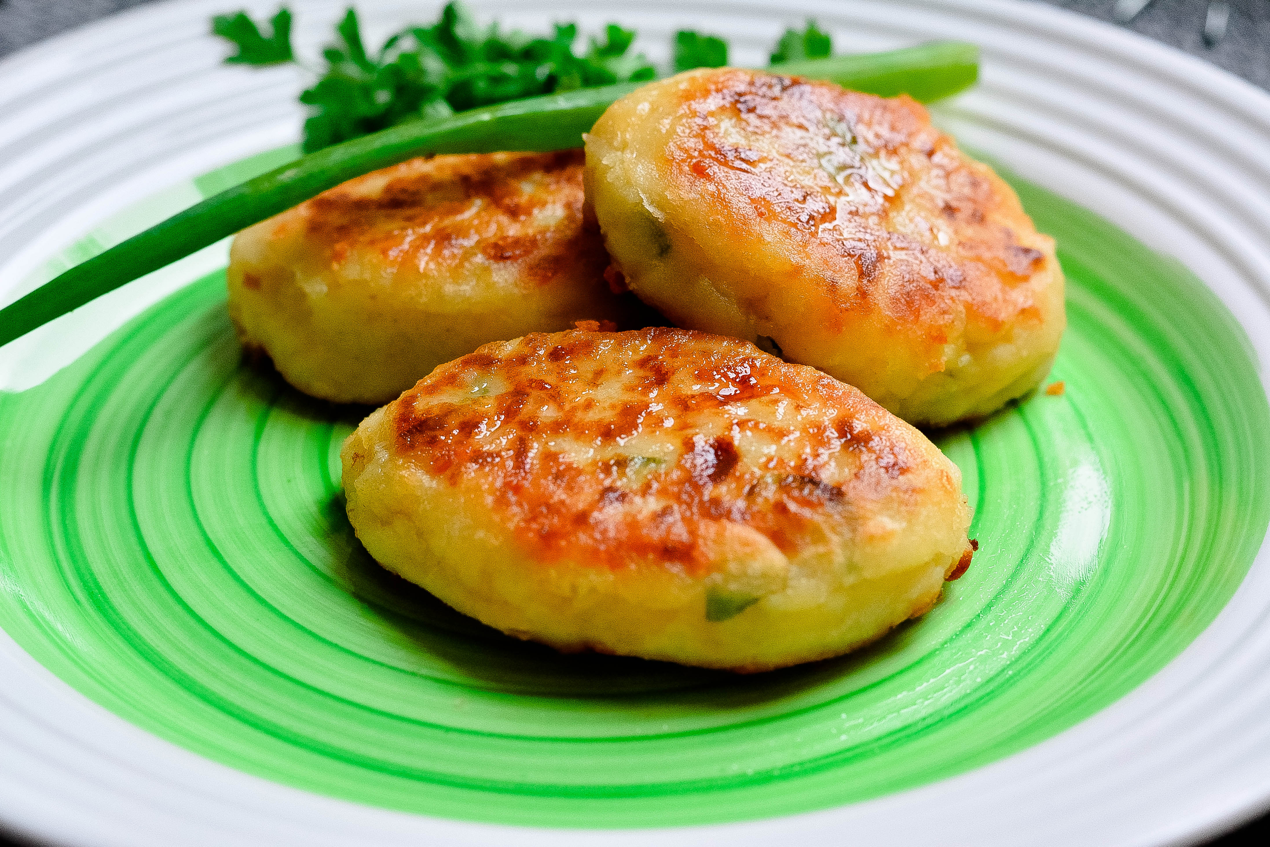 Картофельные оладьи из пюре – пошаговый рецепт приготовления с фото