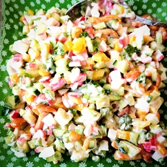 Крабовый салат с опятами