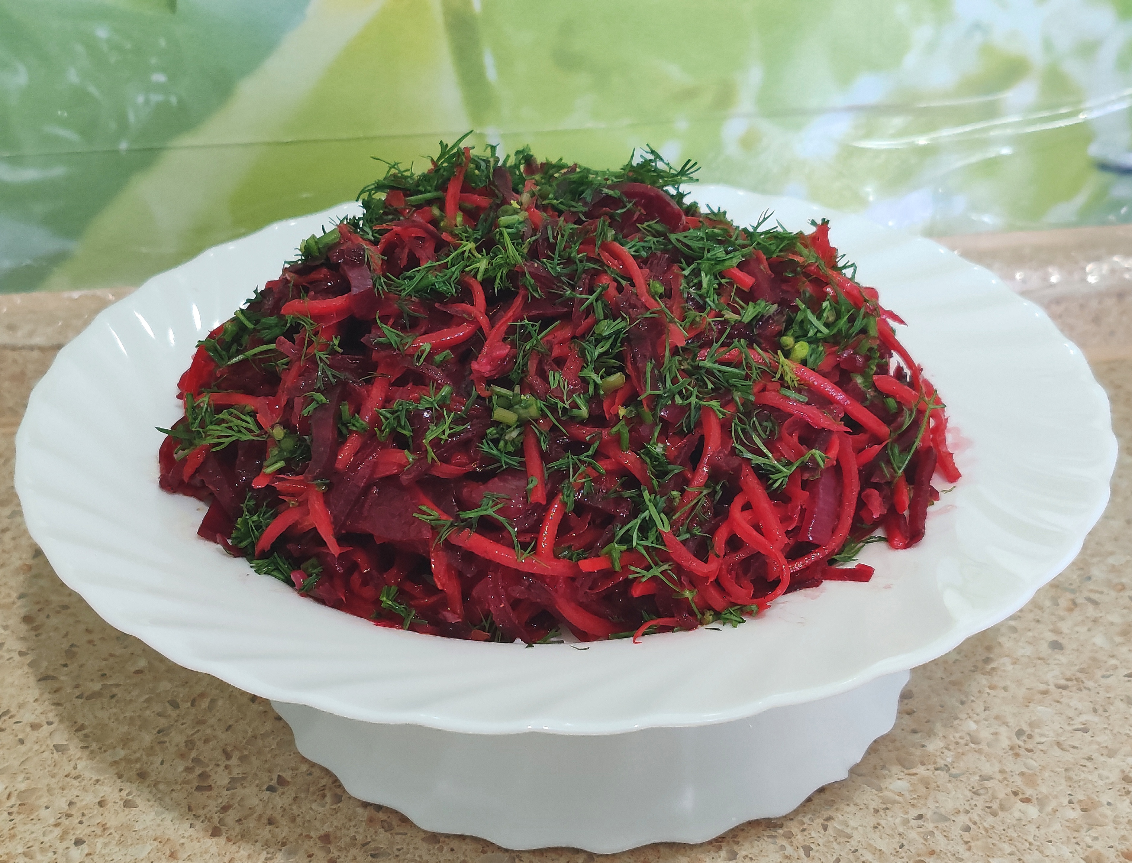 Салат из свёклы, моркови и лука