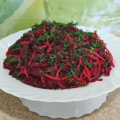 Салат из свёклы, моркови и лука