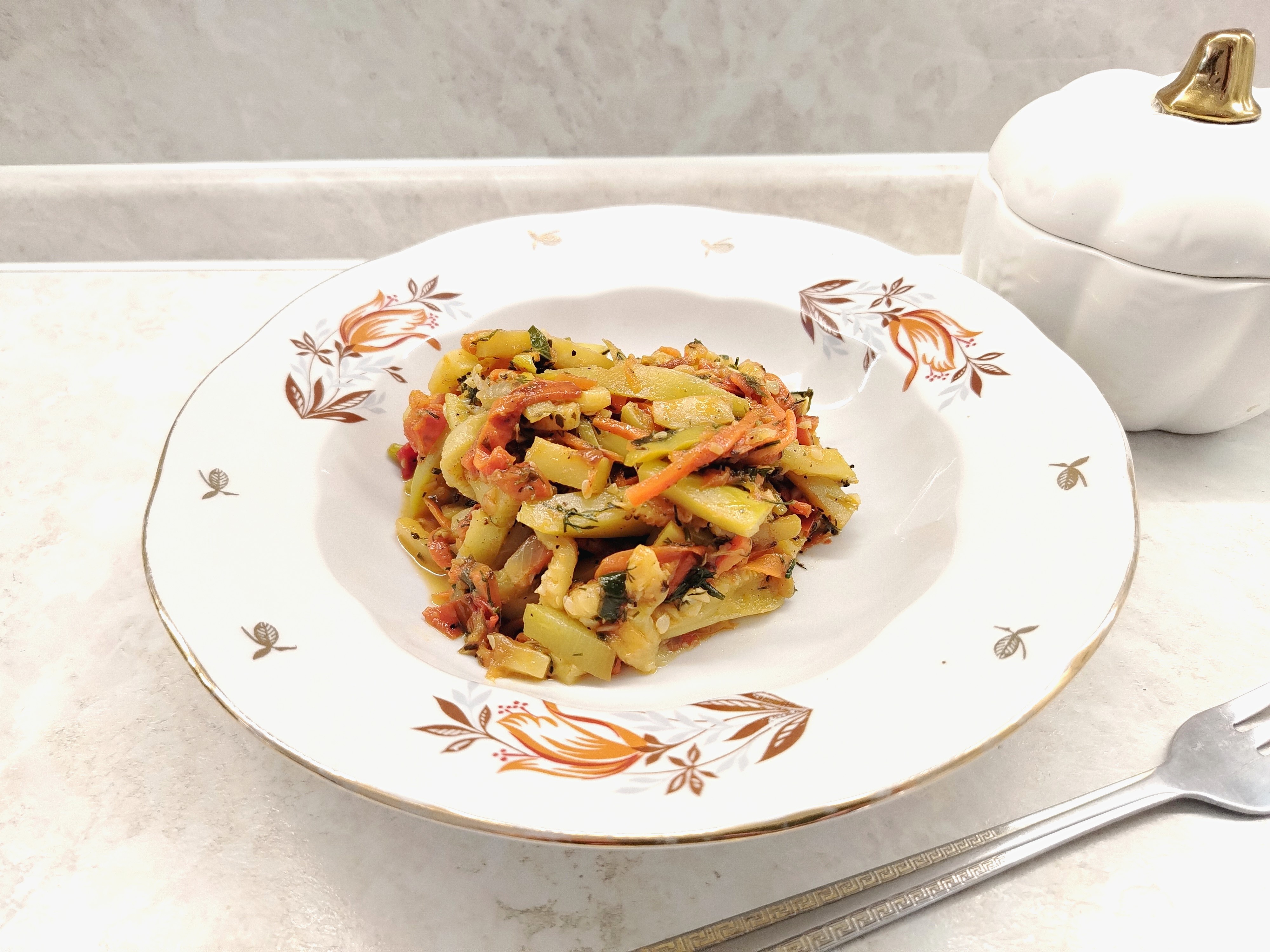 Кабачки с луком и морковью 