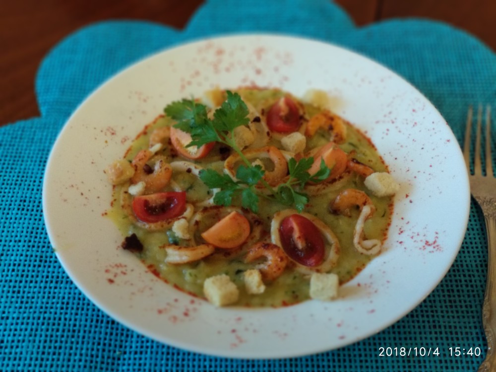 Пюре из кабачков с морепродуктами