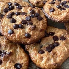 Овсяные печеньки с грецким орехом, фиником и шоколадными каплями 🍫