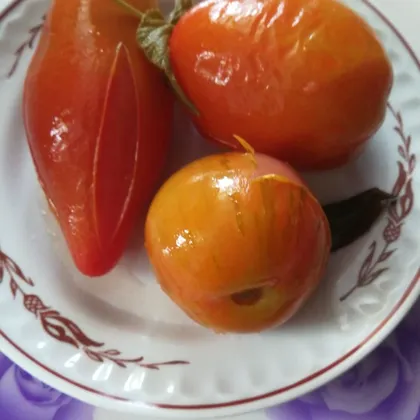 Малосольные помидоры с петрушкой