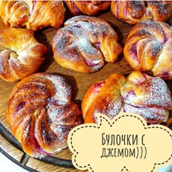 Булочки с джемом